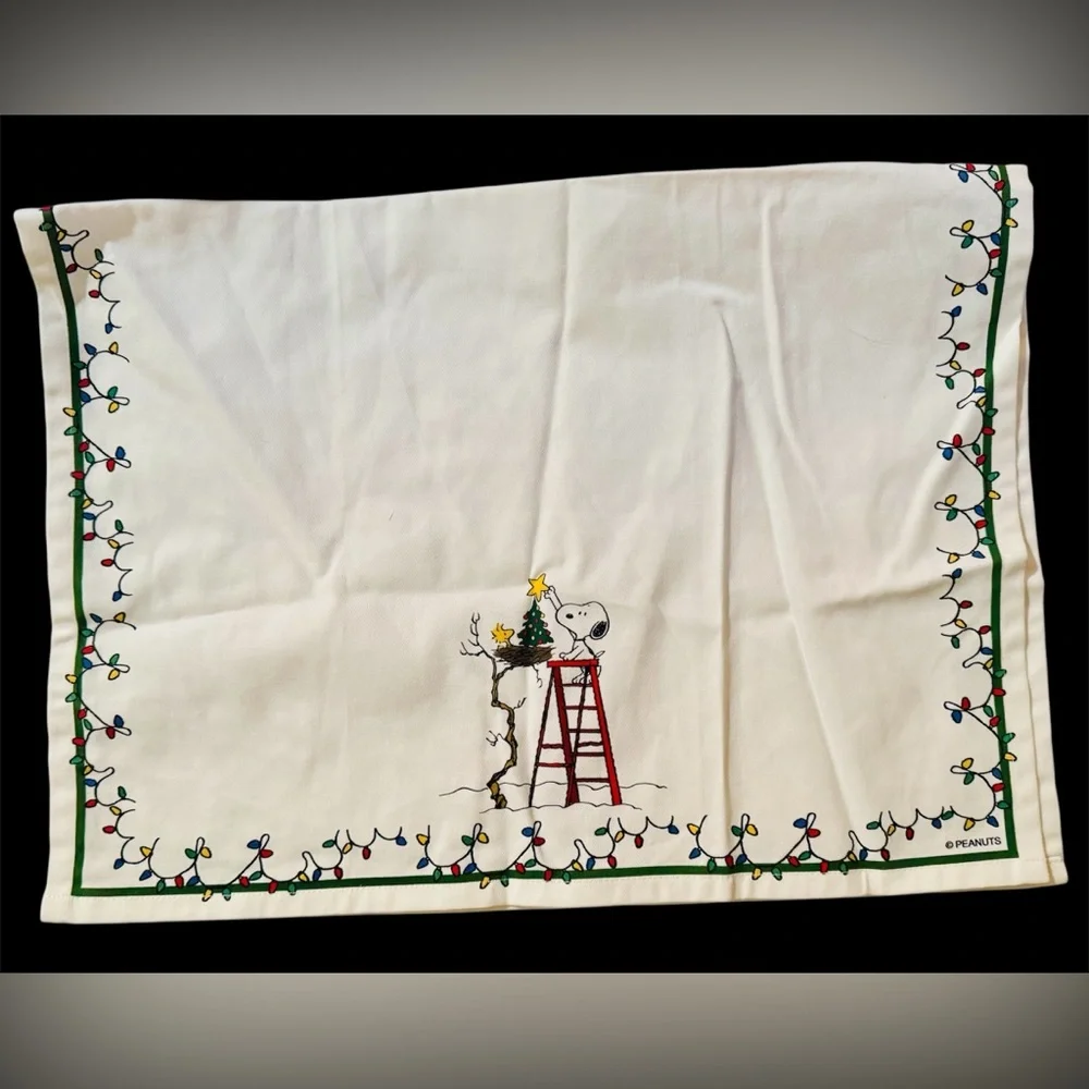 NEW Williams Sonoma Peanuts Snoopy kitchen towel & potholder Christmas holiday